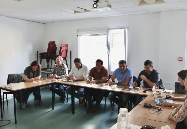 Six éleveurs ont assisté à la journée organisée par Cerfrance Normandie-Ouest. La prochaine session aura lieu le 9 janvier à Saint-Lô.