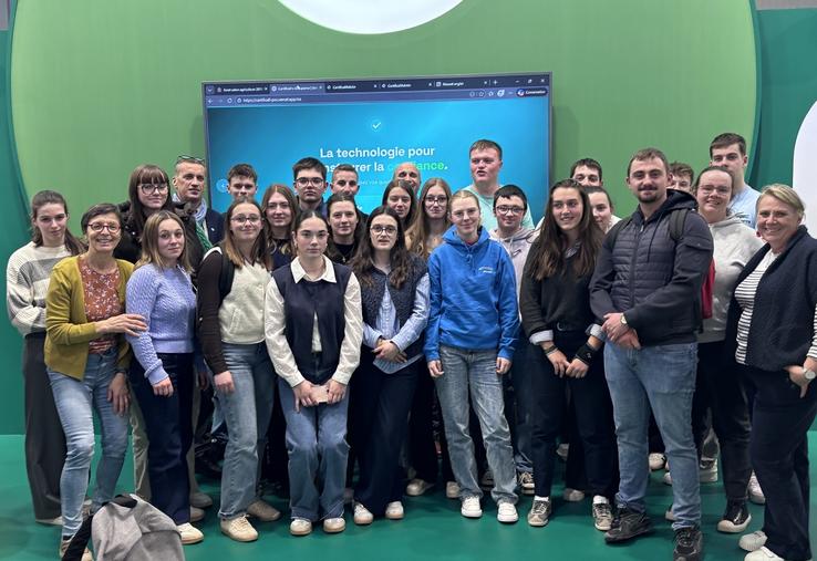 Les jeunes étudiants de la MFR de Granville ont passé une journée au Salon de l'Agriculture le 25 février notamment sur le stand de Groupama.