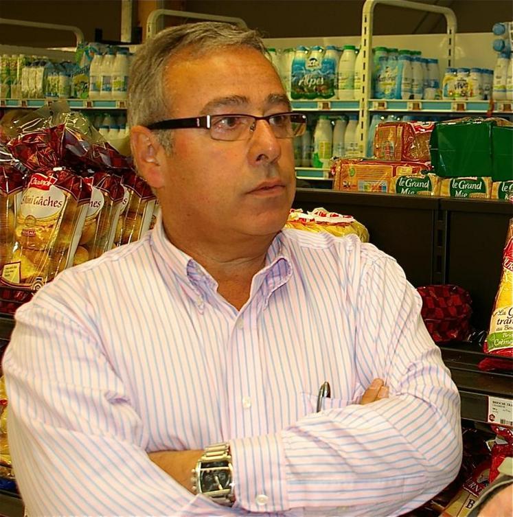 “Pour négocier, il faut être trois : le producteur, le transformateur et le distributeur. Nous sommes donc prêts à participer à un tour de table pour trouver une issue à cette crise”.
