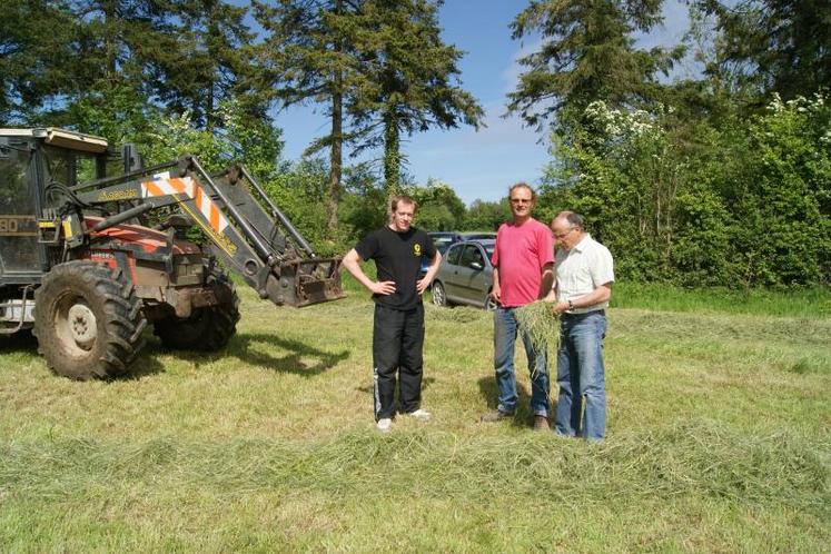 Alain Regnault, Jérôme Le Marrec et Bernard Houssin ont décidé de jouer la carte du séchage collectif, grâce au cellules séparées de l’installation de la Blanche-Maison.