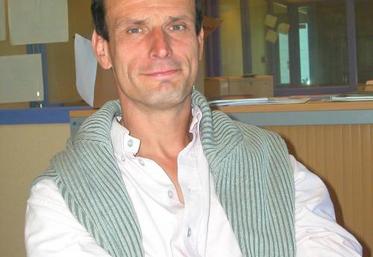 Et s’il n’y avait plus de FDSEA dans le Calvados, plus de FNSEA en France ? Aurions-nous toujours un ministère de l’agriculture ? L’Elysée aurait-il donné un avis favorable pour le remboursement de la TIPP en 2007 ?