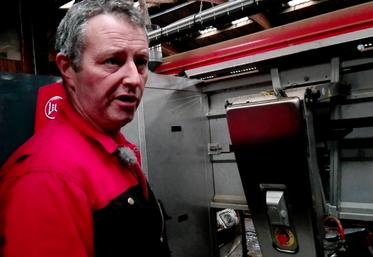Preview image for the video "20 ans de travail avec un robot de traite".